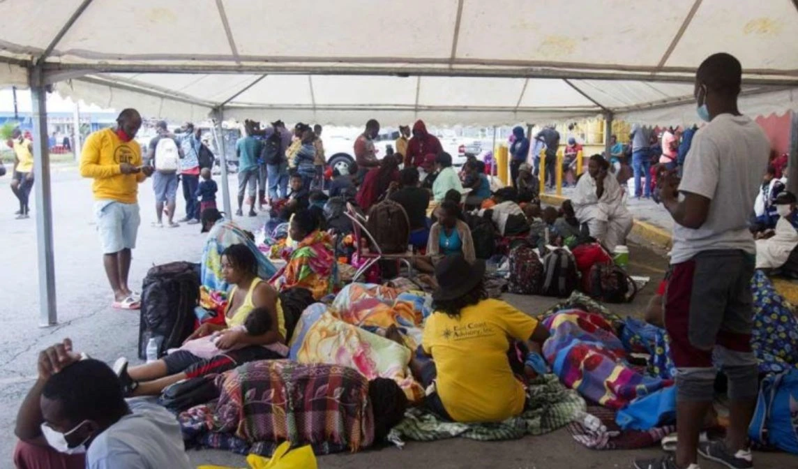 Nueva oleada de migrantes haitianos llega a la frontera de México y EE.UU.