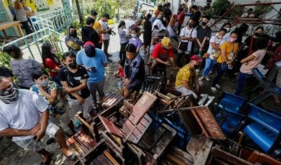 En Filipinas cierran colegios electorales para elegir a presidente