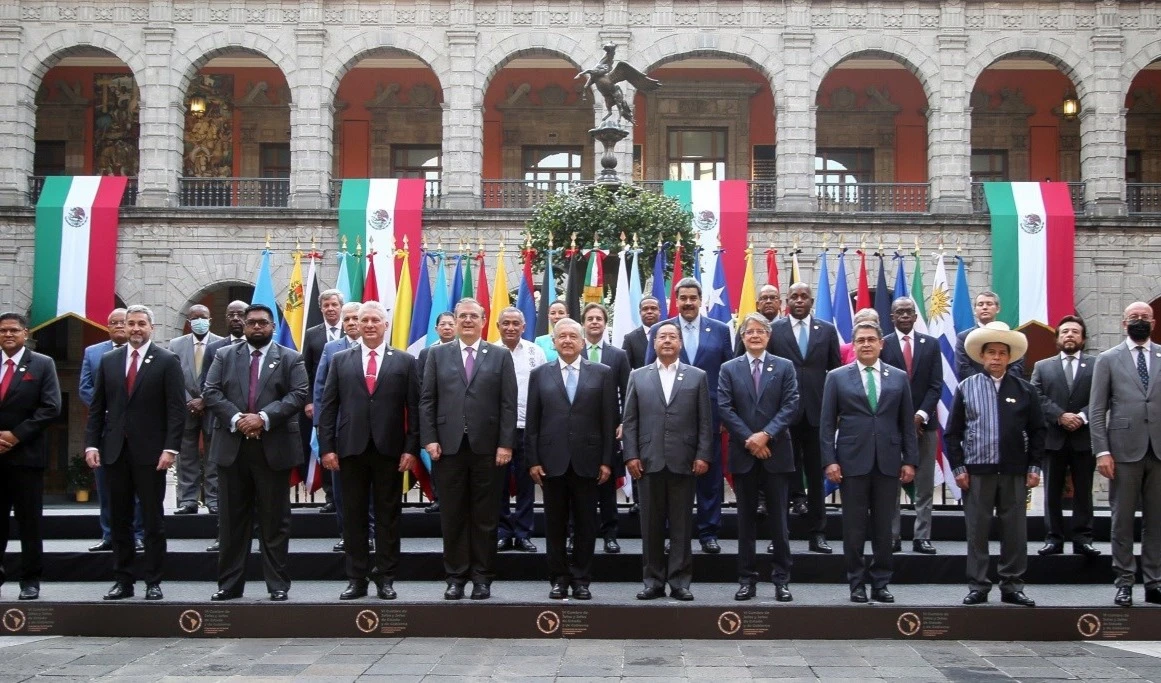 América Latina se impone a la hegemonía de Estados Unidos en la región América Latina se impone a la hegemonía de Estados Unidos en la región