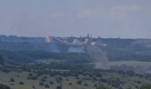 Defensa rusa destruye depósito de municiones en el oeste de Ucrania.