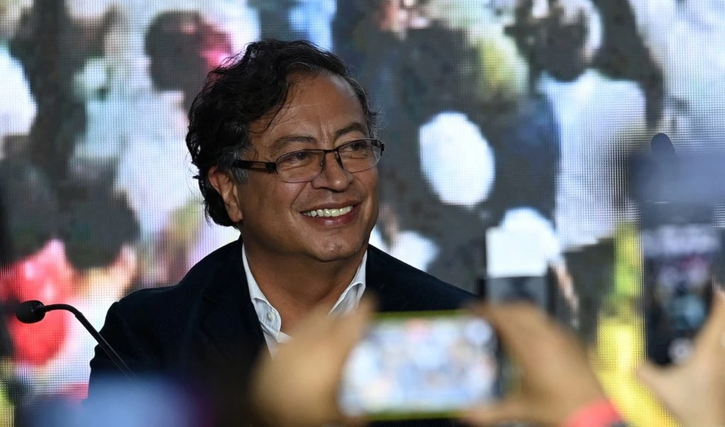 Petro propone a Rodolfo Hernández, un "acuerdo nacional" para gobernar el país