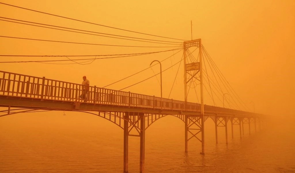 Tormenta de polvo en Iraq (Foro: AFP)