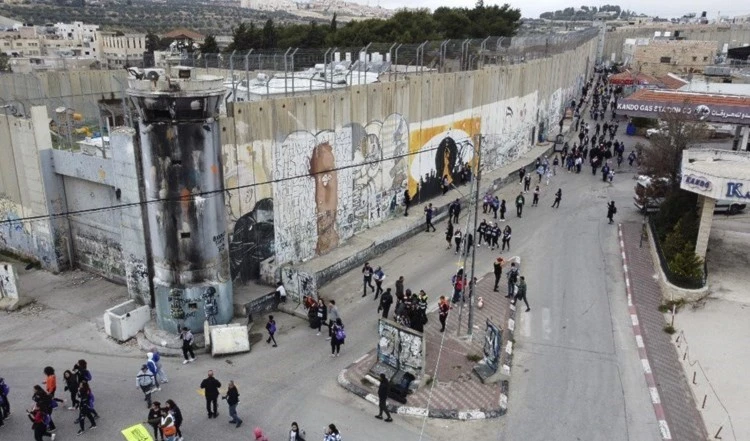 Fuerzas israelíes intensifican sus agresiones en Cisjordania ocupada.