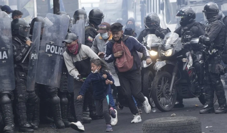 Violencia policial se incrementa en Ecuador tras el mensaje de Guillermo Lasso