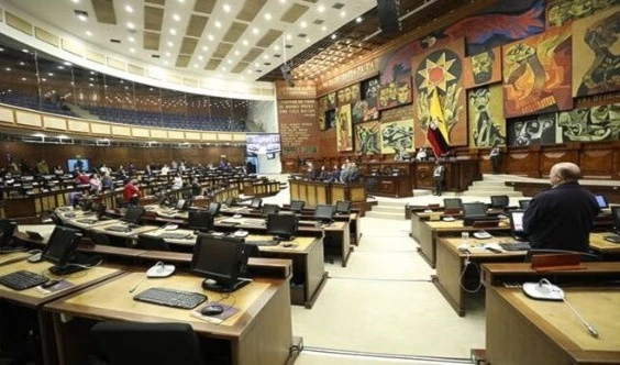 Aplazada sesión de Asamblea ecuatoriana para sustituir a Lasso