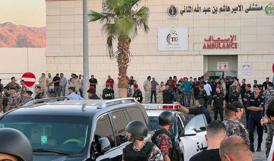 Las autoridades y un equipo técnico investigan las causas del incidente.