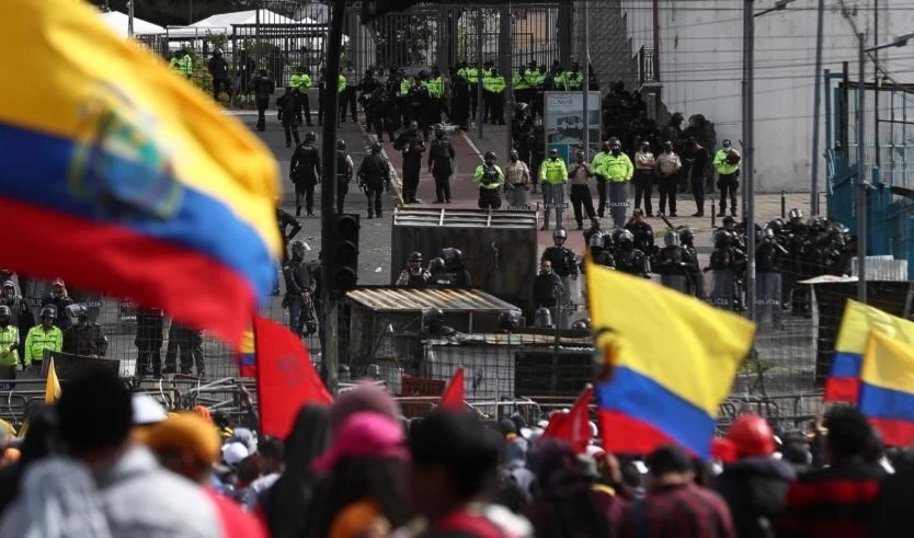 Indígenas de Ecuador siguen firmes en protestas.