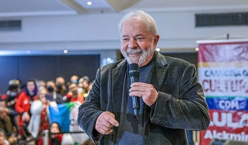 Lula critica la política ambiental de Jair Bolsonaro Lula critica la política ambiental de Jair Bolsonaro