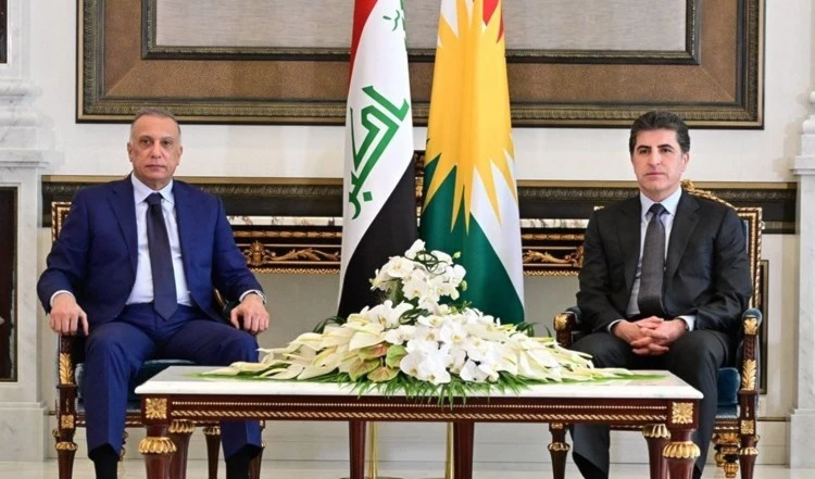 El primer ministro iraquí, Mustafa Al-Kadhimi,  y el presidente del Gobierno Regional del Kurdistán, Masrour Barzani.