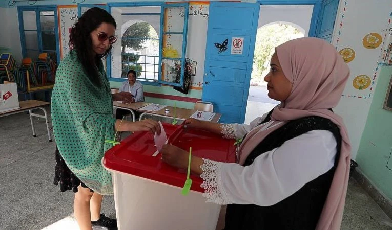 Según un primer conteo, la tasa de participación alcanzó el 6,32 por ciento.