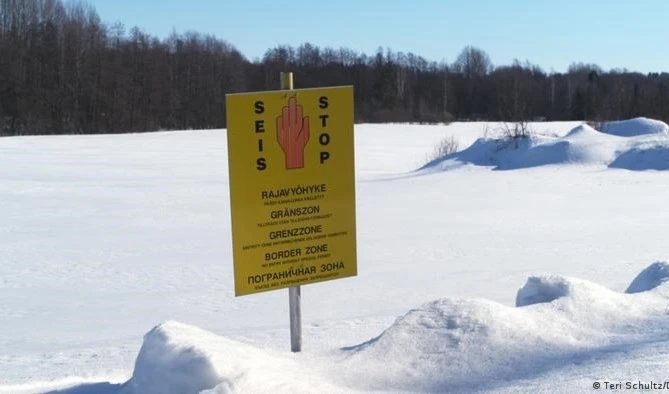 Finlandia aprueba ley que refuerza su frontera con Rusia.