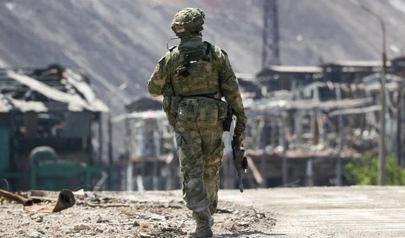 EE.UU. pide a Rusia que reconozca a los mercenarios en Ucrania como combatientes.