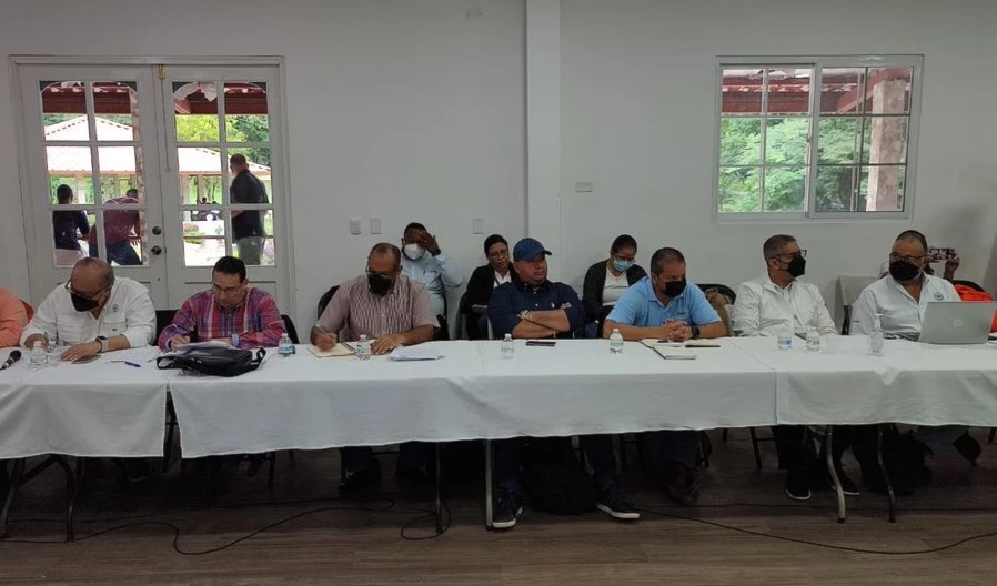 Gobierno de Panamá cierra primera fase de la mesa de diálogo