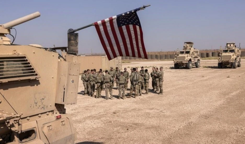 Washington mantiene en Siria bases ilegales desde donde trafica con el petróleo sirio.