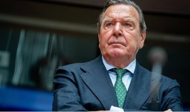 Schröder propone salida "más sencilla" a crisis energética en Europa