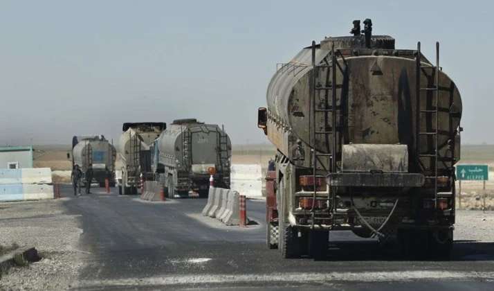 Sin pudor y ante los ojos del mundo, EE.UU. sigue robando el petróleo sirio.