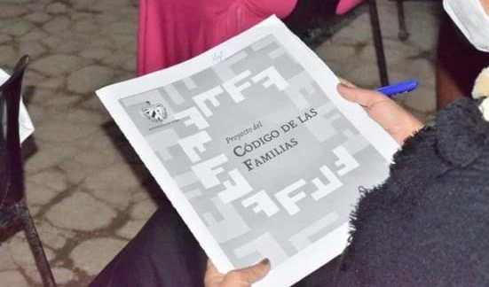 Este nuevo Código de las Familias es la obra de los representantes genuinos del pueblo cubano en la Asamblea Nacional, y de todos los ciudadanos, quienes al final deciden. Este nuevo Código de las Familias es la obra de los representantes genuinos del pueblo cubano en la Asamblea Nacional, y de todos los ciudadanos, quienes al final deciden.
