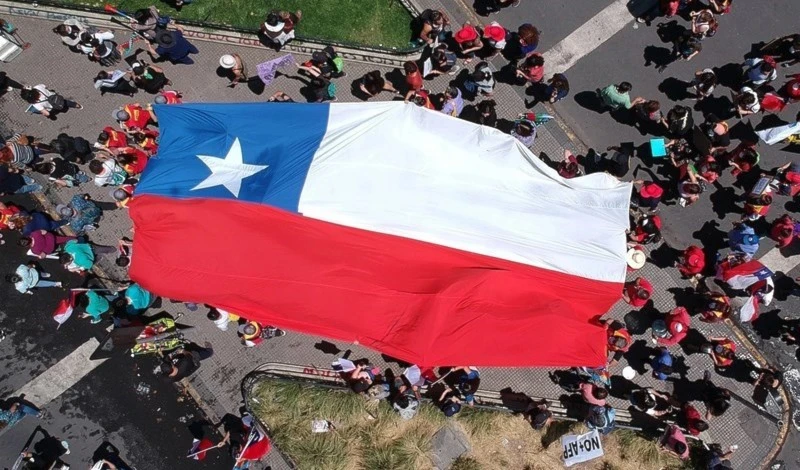 Chilenos votan la nueva Constitución.