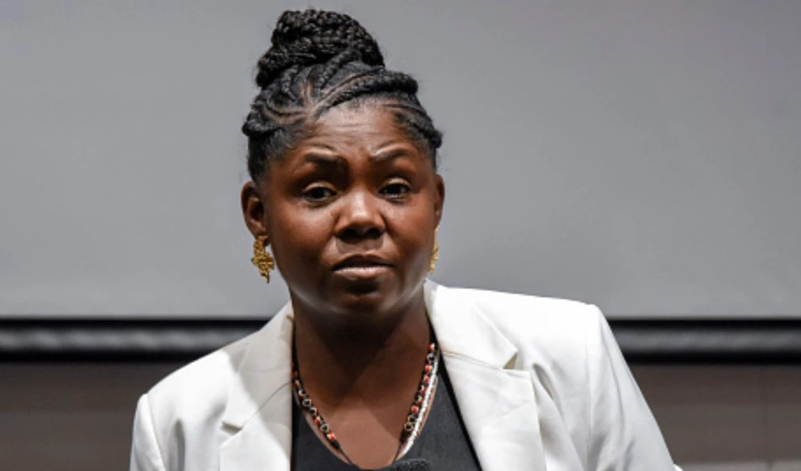 No dejaremos de trabajar, día tras día, hasta alcanzar la paz total que Colombia sueña y necesita, afirmó la vicepresidenta tras conocer los intentos de atentar contra su vida.