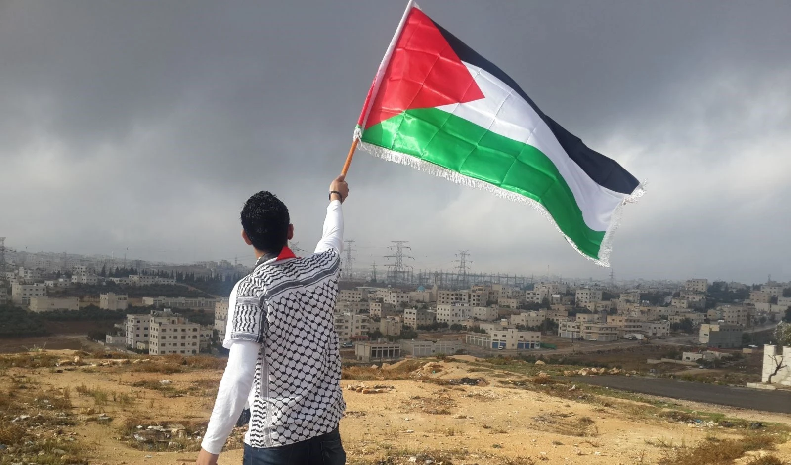 Retiro israelí de la bandera palestina es contraria a Carta de la ONU Retiro israelí de la bandera palestina es contraria a Carta de la ONU