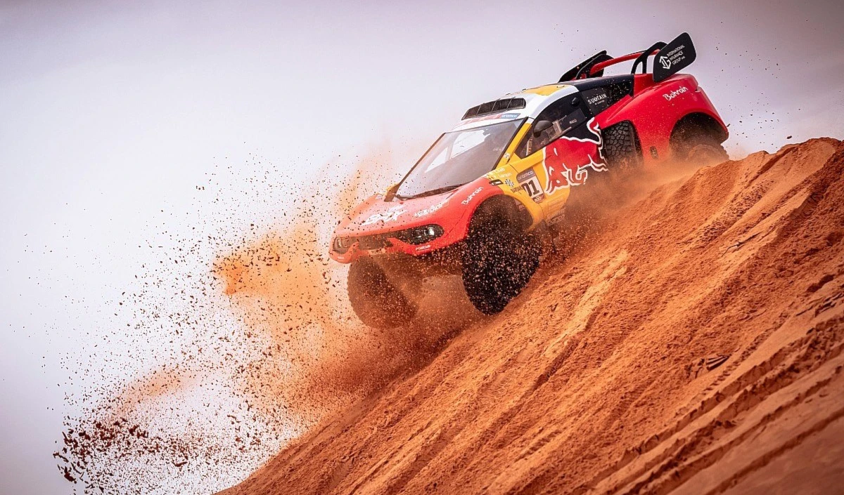 Loeb recorta distancias, pero sigue lejos de Al-Attiyah en Dakar 2023