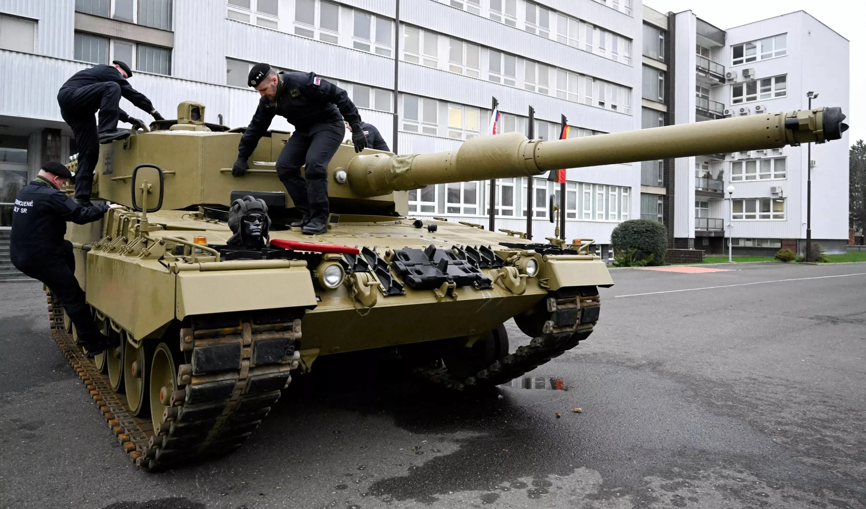 Polonia donará a Kiev tanques Leopard de fabricación alemana.