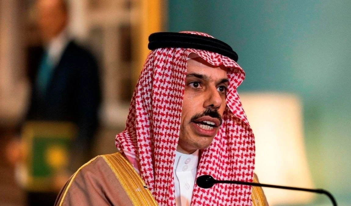 El canciller saudita, Faisal bin Farhan.
