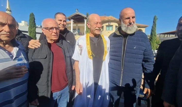 El pueblo de Wadi Ara acudió en masa a saludar el exprisionero Maher Younes.