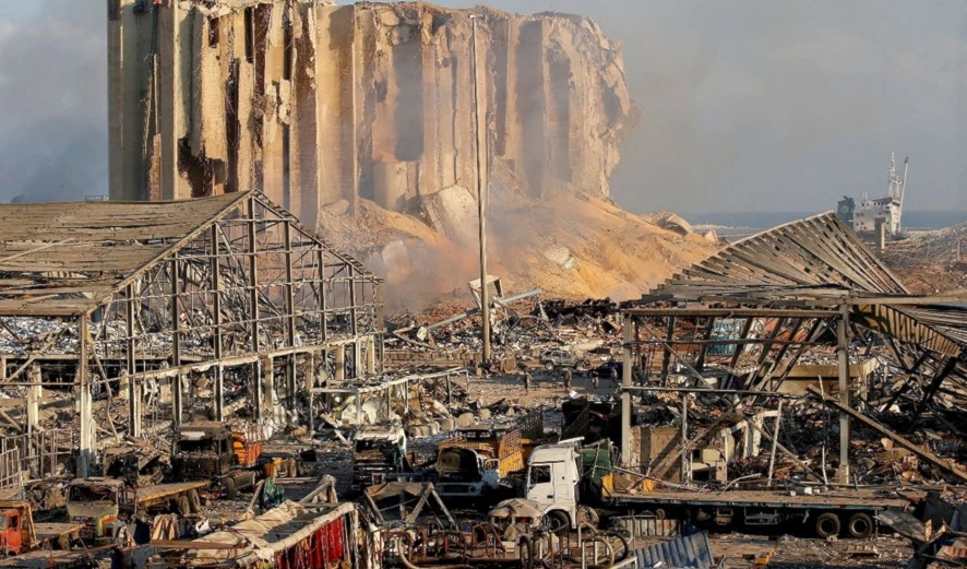 La explosión masiva en el puerto de Beirut dejó 196 ciudadanos murieron, más de seis mil resultaron heridos y provocó cuantiosas pérdidas económicas.