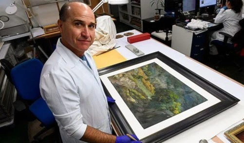 Restauran en Brasil una de las obras dañadas durante intento golpista. Foto: Agencia de Senado. Restauran en Brasil una de las obras dañadas durante intento golpista. Foto: Agencia de Senado.
