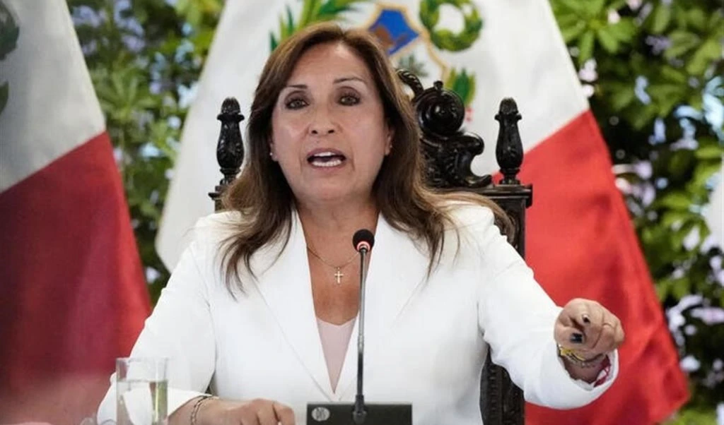 Presidenta de Perú niega responsabilidad por muertes en protestas Presidenta de Perú niega responsabilidad por muertes en protestas