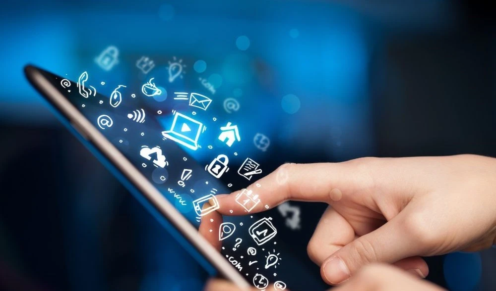 Vinculan el uso frecuente de redes sociales con cambios cerebrales. Imagen ilustrativa: Shutterstock.