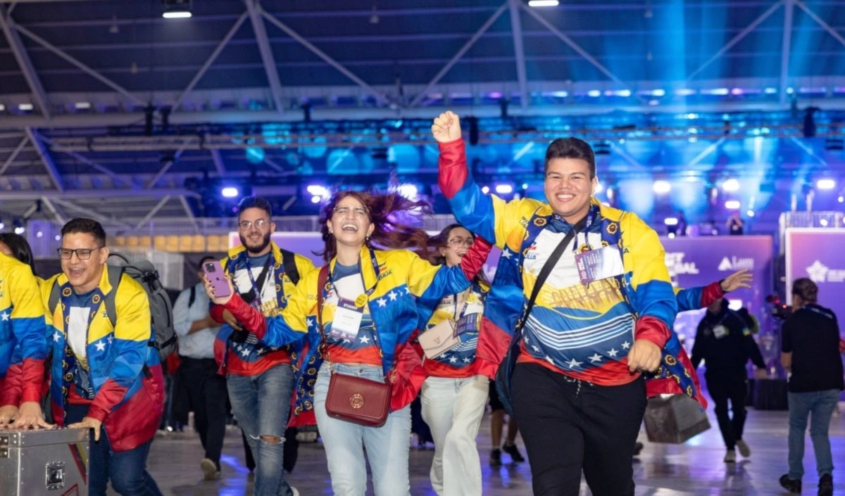 Jóvenes de Venezuela ganan oro en Campeonato Mundial de Robótica