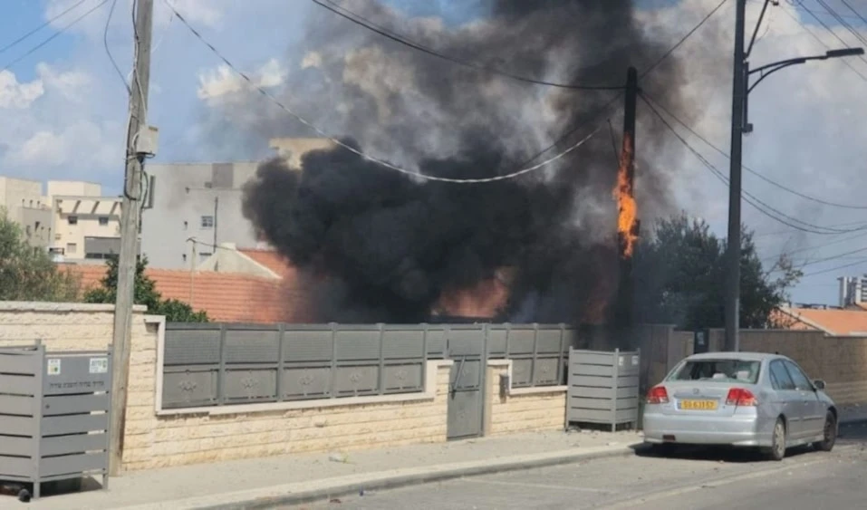 Resistencia lanza misiles y drones suicidas contra "Tel Aviv" Resistencia lanza misiles y drones suicidas contra "Tel Aviv"