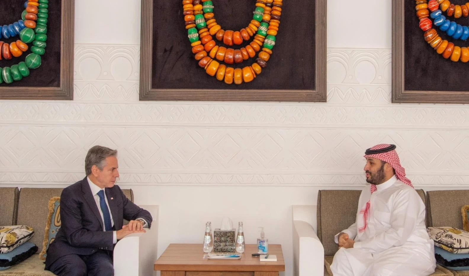 Descripción saudita de reunión Blinken-Bin Salman difiere de  EE.UU.