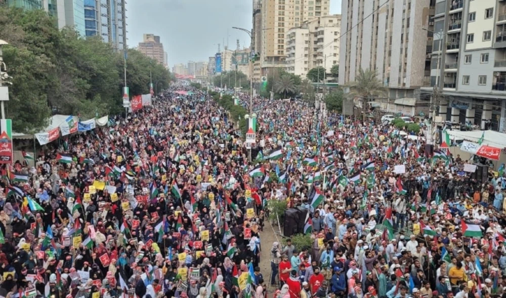 Masiva manifestación en Pakistán respalda a Palestina y condena agresión israelí.