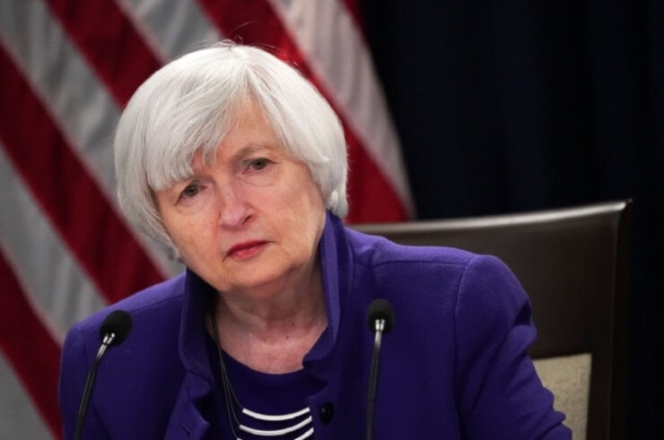 Janet Yellen: EE.UU. puede financiar dos guerras