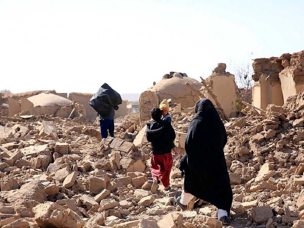 A las puertas del invierno, miles de personas sin hogar en Afganistán. Foto: AP.