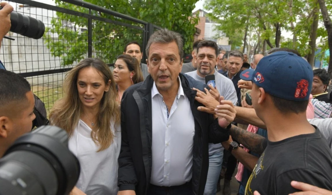 Sergio Massa y Javier Milei irán a balotaje en Argentina