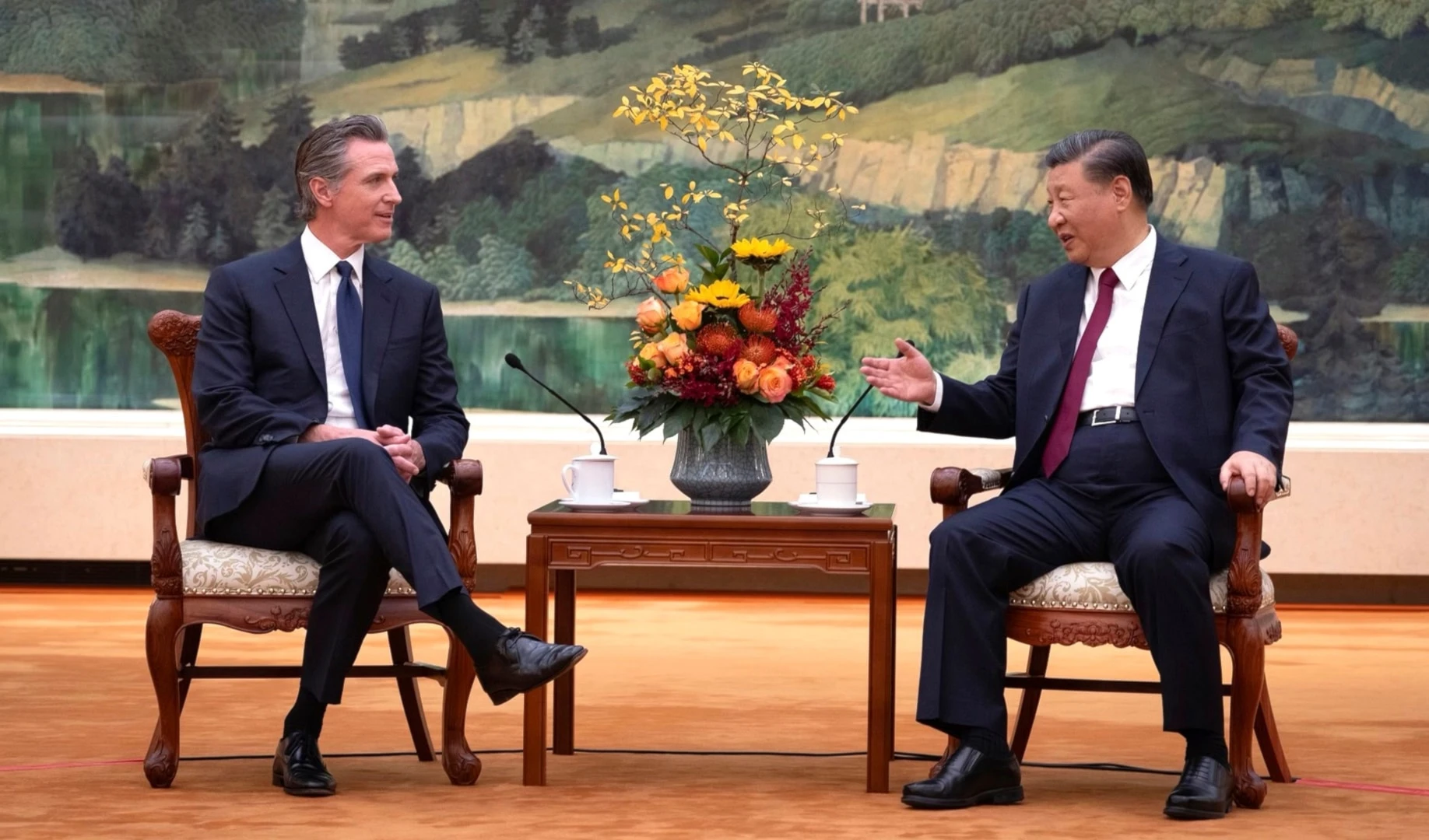 Presidente de China recibió a gobernador de California, EE.UU. Foto: AP.