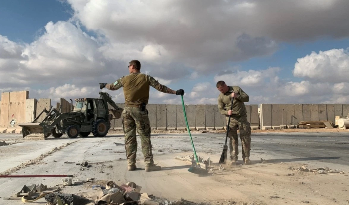 Las bases estadounidenses en Siria e Irak son el blanco de constantes ataques de la resistencia iraquí. Las bases estadounidenses en Siria e Irak son el blanco de constantes ataques de la resistencia iraquí.