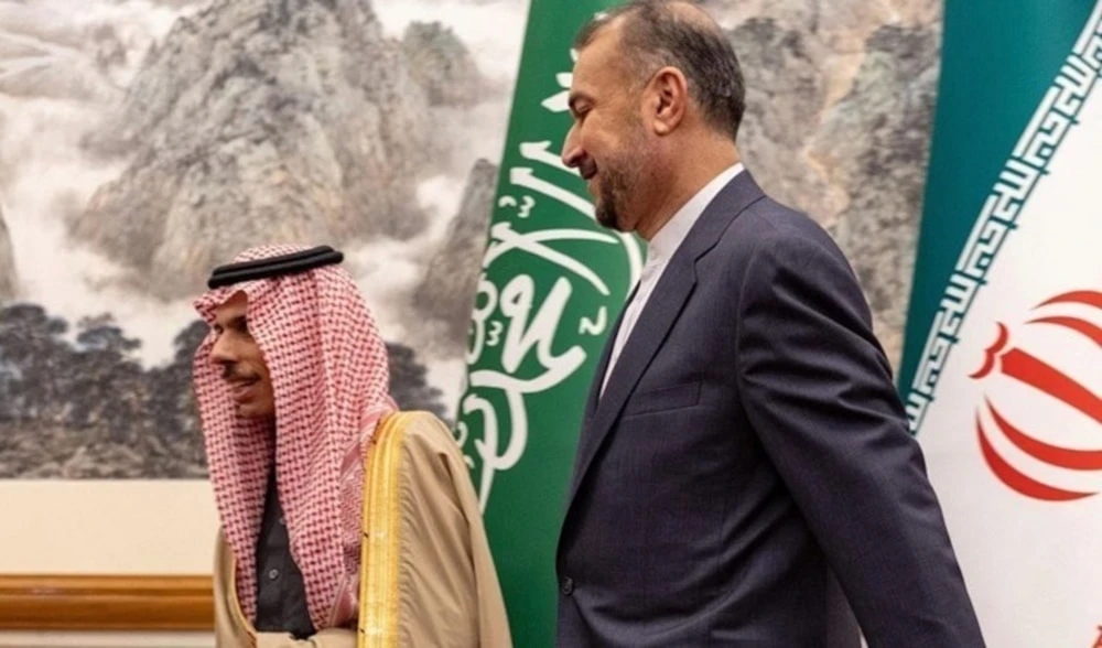 El ministro saudita de Asuntos Exteriores, Faisal bin Farhan, y su homólogo iraní, Hossein Amir Abdollahian. El ministro saudita de Asuntos Exteriores, Faisal bin Farhan, y su homólogo iraní, Hossein Amir Abdollahian.