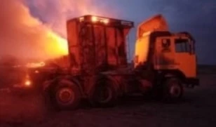 Atacan base de EeUu en Deir Ezzor por bombardeo de camiones civiles