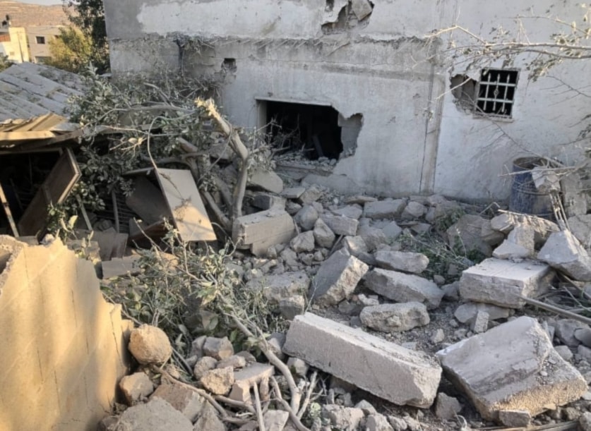 Restos de la vivienda bombardeada. 