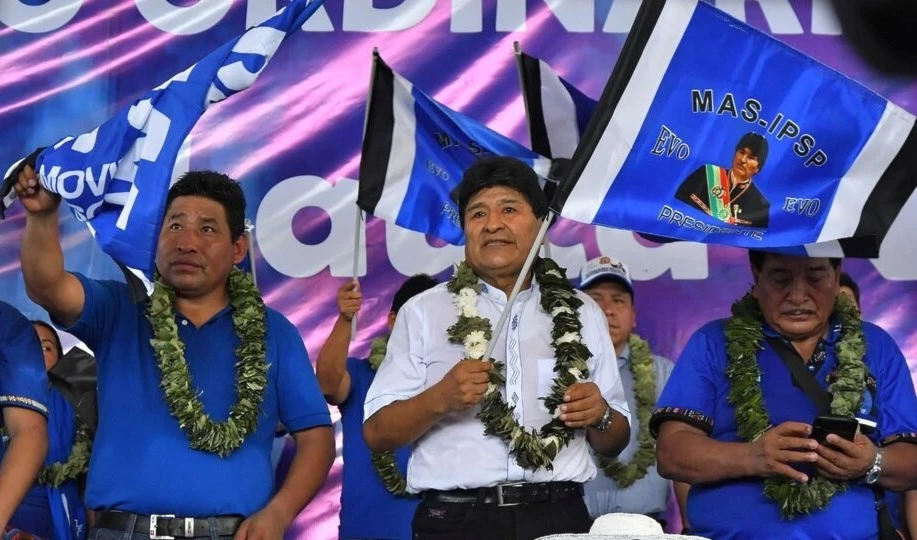 El expresidente de Bolivia Evo Morales en el congreso del Movimiento Al Socialismo en Lauca. Foto: EFE
