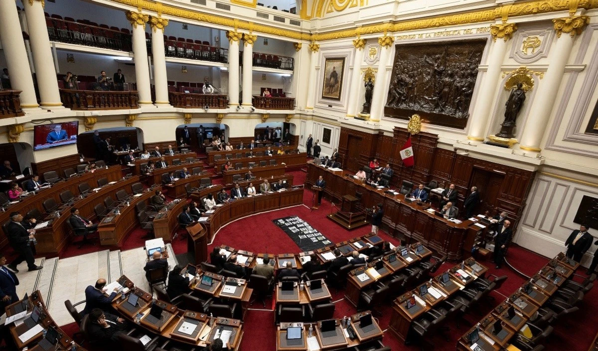 Sesión del Congreso de Perú. Sesión del Congreso de Perú.