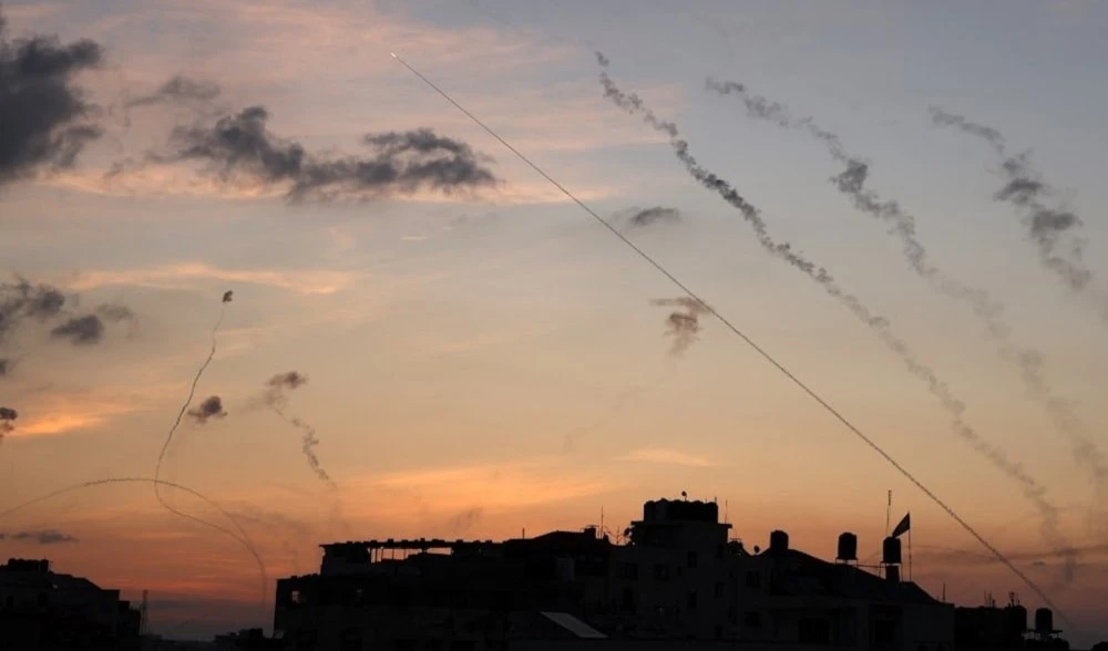 Intensos bombardeos desde Gaza a los asentamientos de la ocupación