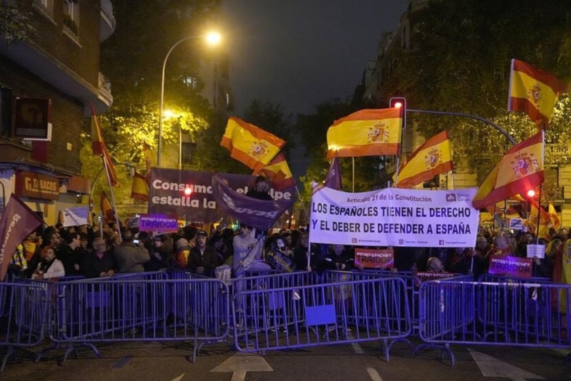 Protestan en España contra la Amnistía