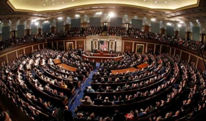 Cámara Baja de Estados Unidos sigue sin lograr un acuerdo