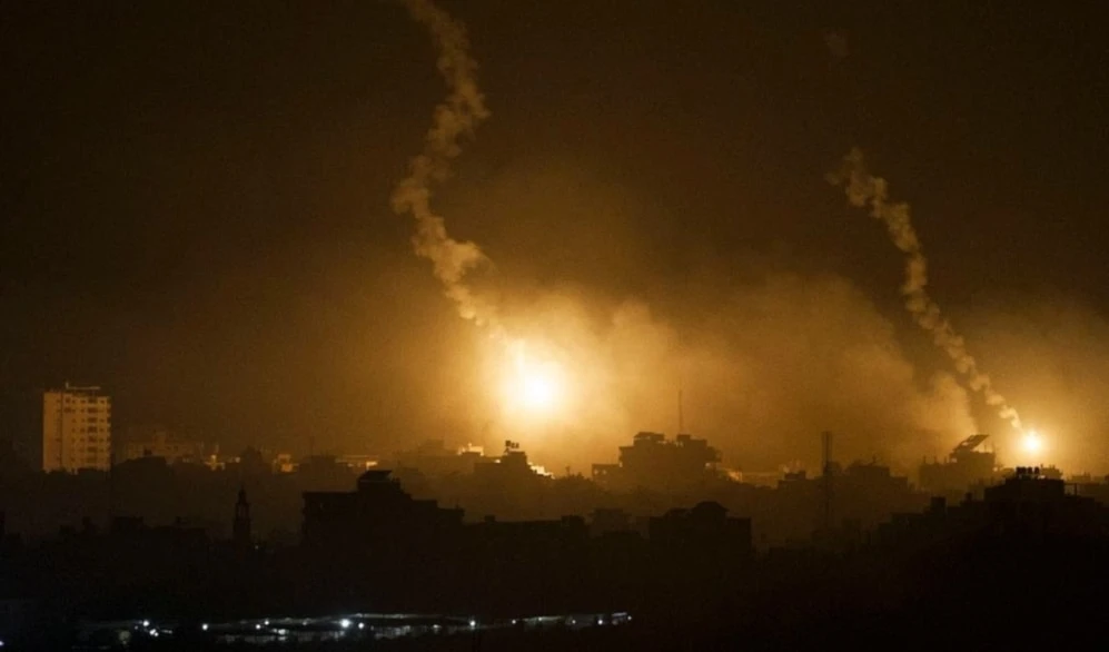 La ocupación israelí mantiene sus bombardeos nocturnos a la Franja de Gaza.